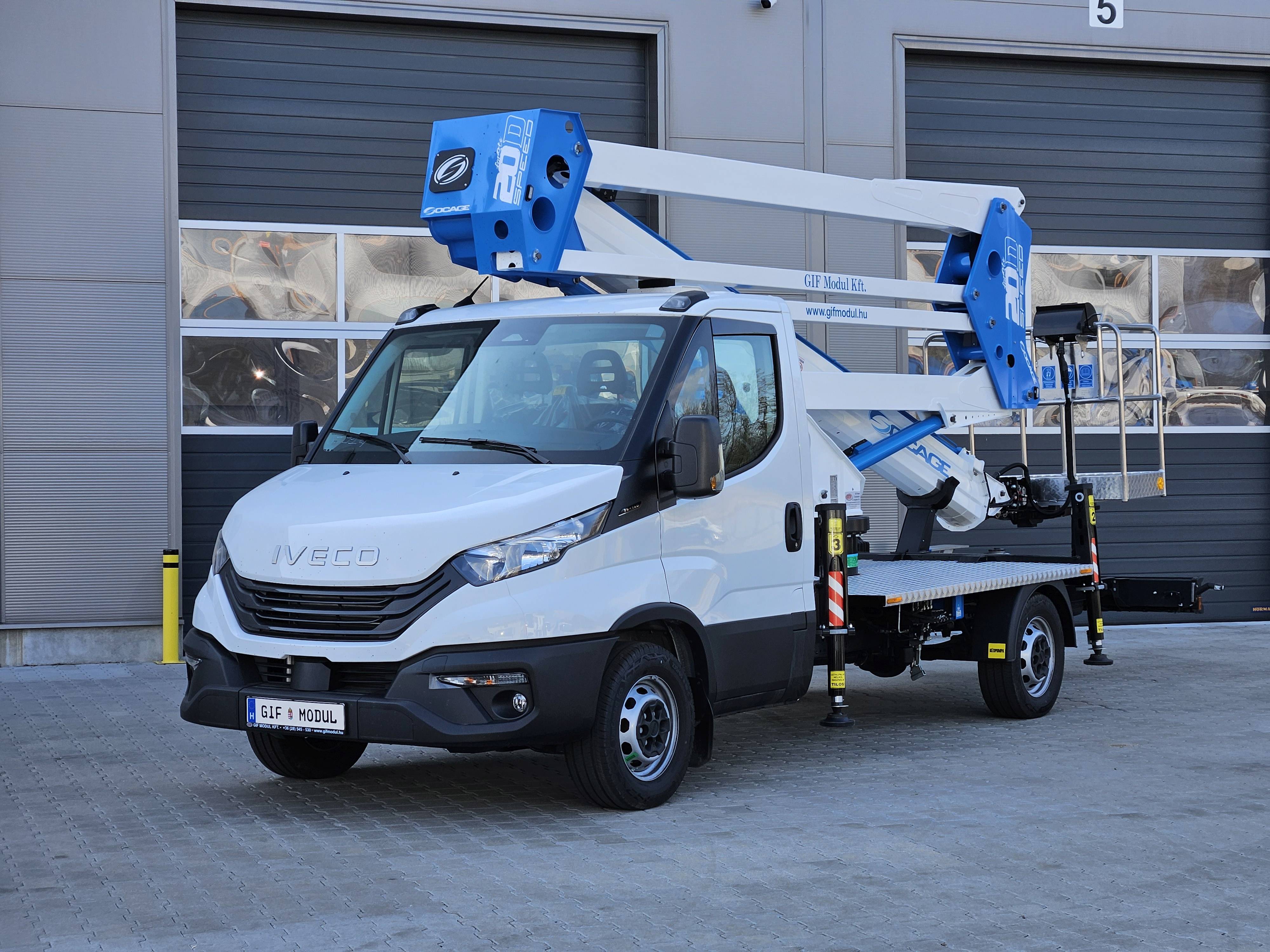 Socage 20D kosaras autó + Iveco Daily 35S14